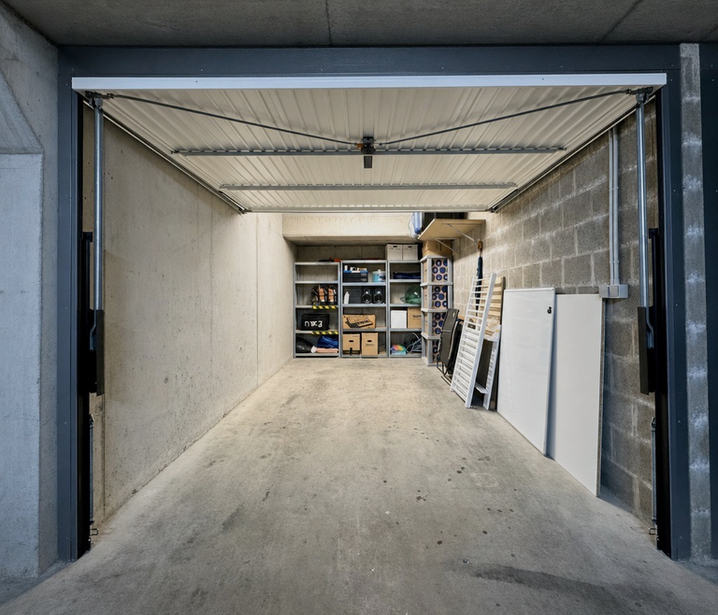 Vooraanzicht van de garagebox
